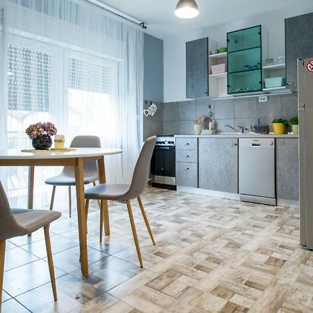 فاغاشدين Apartmani Grlice II المظهر الخارجي الصورة